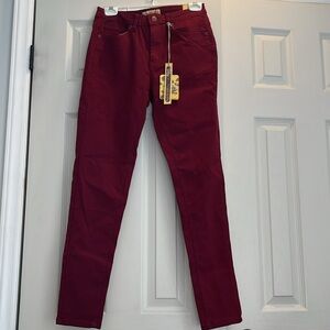 Hybrid & Company size small burgundy hyper stretch skinny jeans NWT 5 pocket
